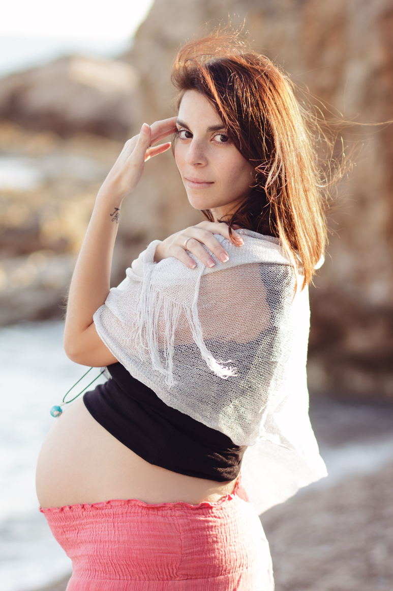 Servizio-fotografico-gravidanza-in-spiaggia-a-ventimiglia-fotografo-elisa-arsi_012