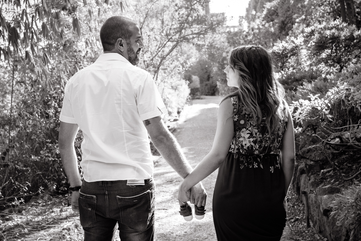 Servizio fotografico maternita ai giardini Hanbury a Ventimiglia. Fotografo Elisa Arsi