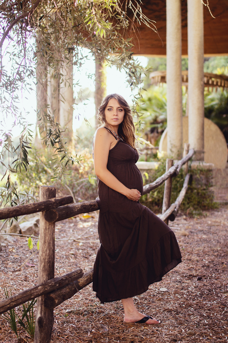 Servizio fotografico maternita ai giardini Hanbury a Ventimiglia. Fotografo Elisa Arsi