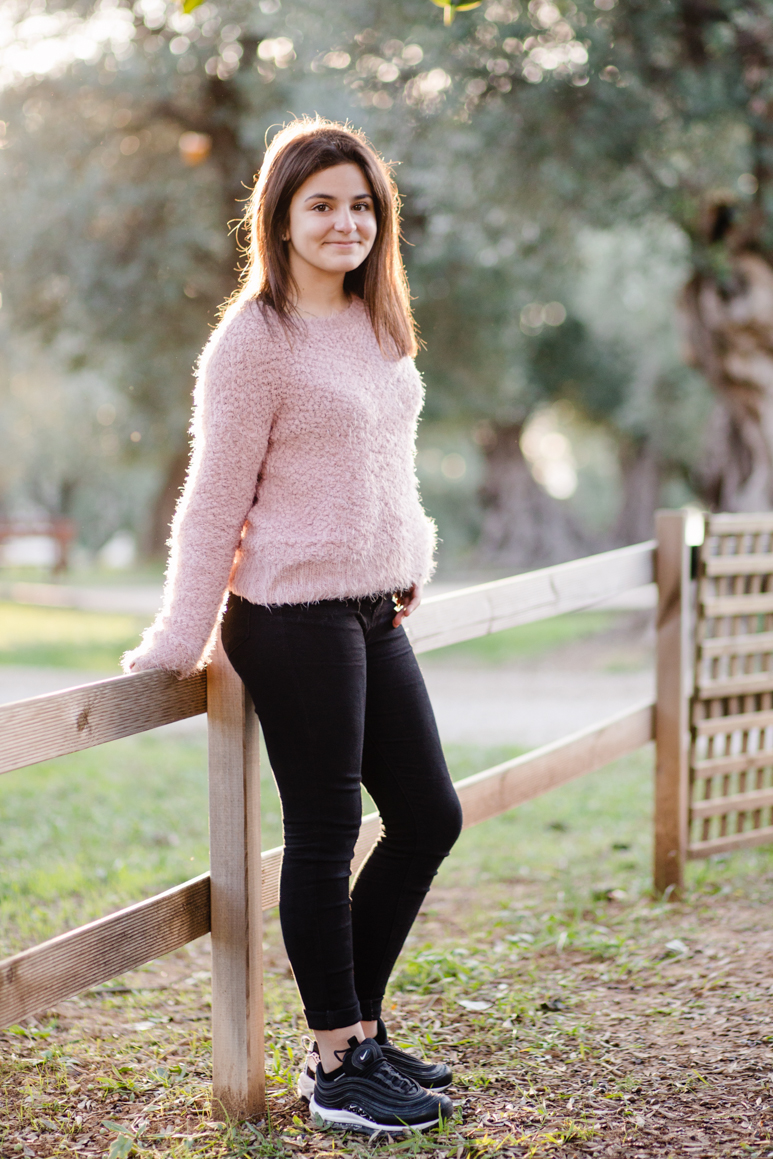 servizio fotografico di famiglia sorelle parco ulivi fotografo costa azzurra cap martin ventimiglia fotografa elisa arsi