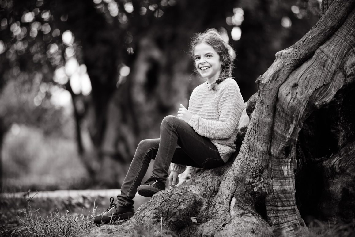 servizio fotografico di famiglia sorelle parco ulivi fotografo costa azzurra cap martin ventimiglia fotografa elisa arsi