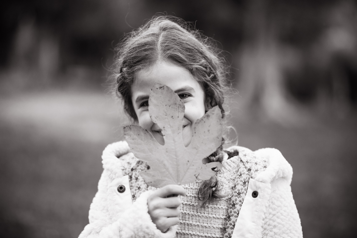 servizio fotografico di famiglia sorelle parco ulivi fotografo costa azzurra cap martin ventimiglia fotografa elisa arsi