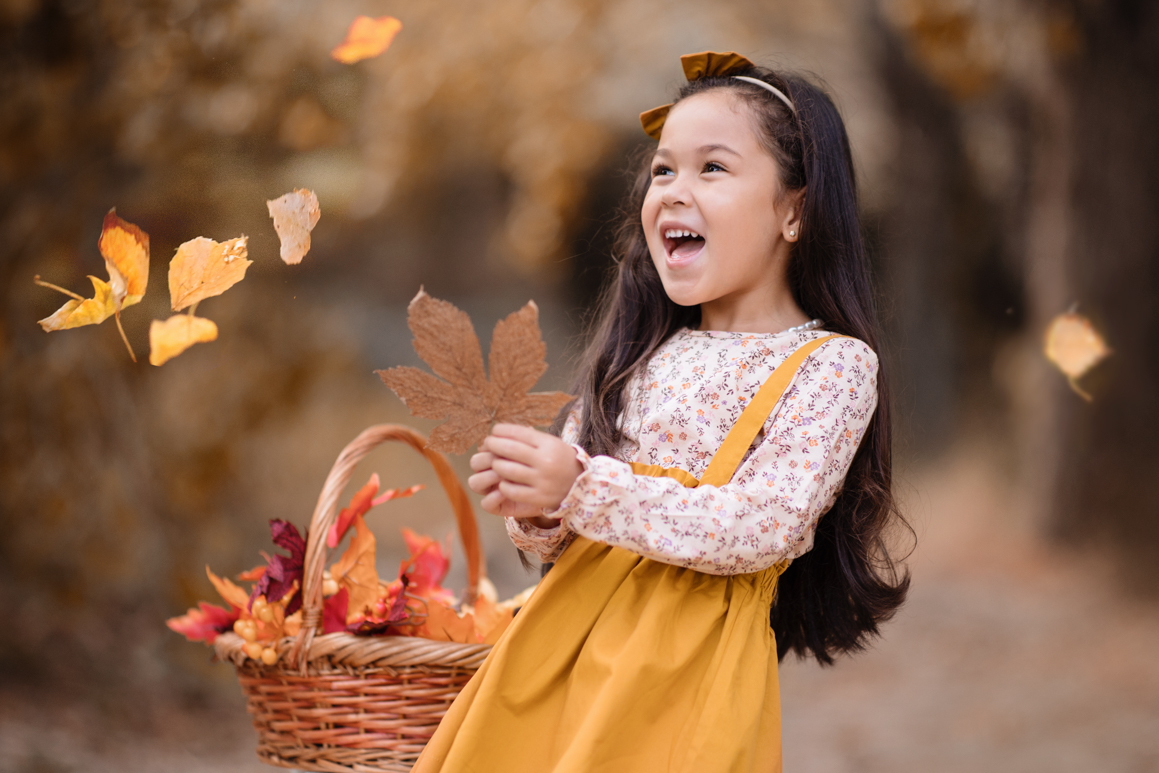 book bambini in liguria fotografo in provincia di imperia ventimiglia foto di famiglia in autunno