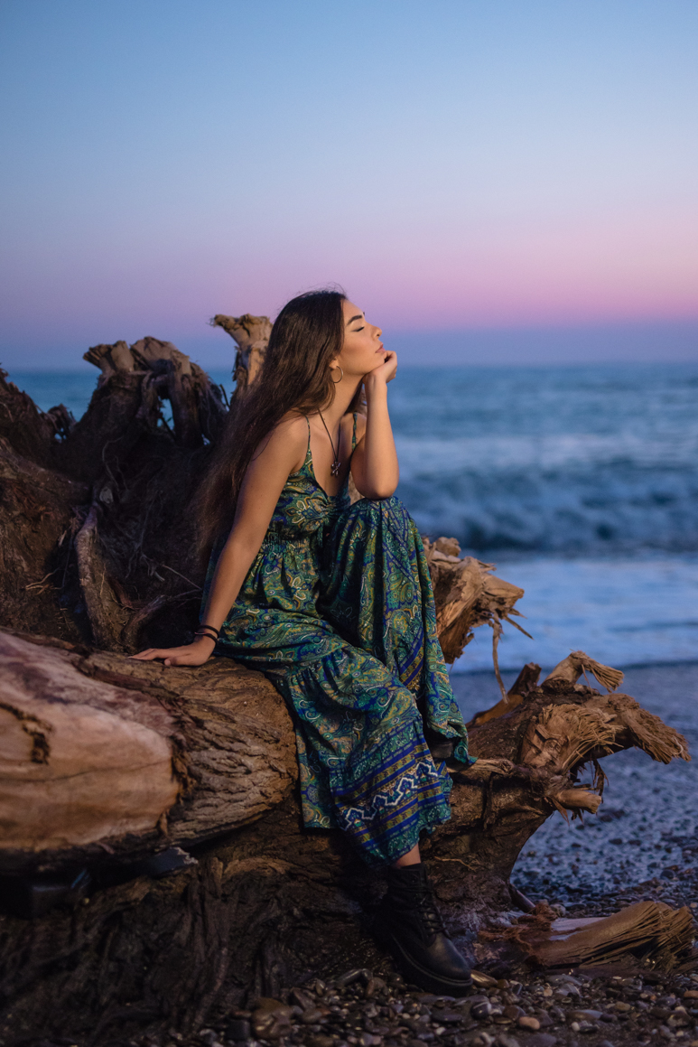 photoshoot elisa arsi blue hour sunset tramonto ora blu al mare ventimiglia provincia imperia liguria fotografo